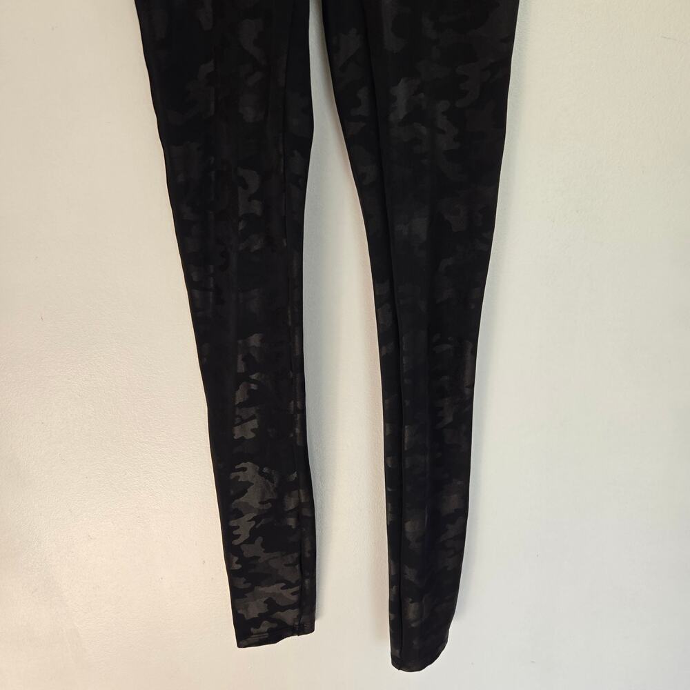 Spanx Black Camo Leggings Stretch Slimming High Rise Stretch Women Small - Picture 7 of 12